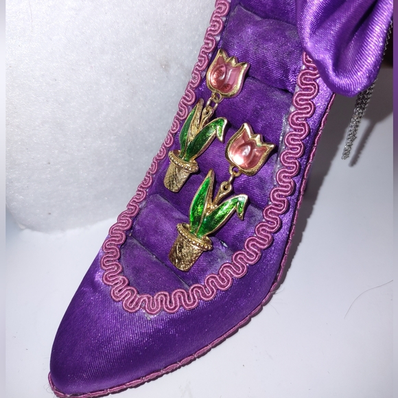 Avon Pink Tulip Dangling Earrings - Picture 9 of 9